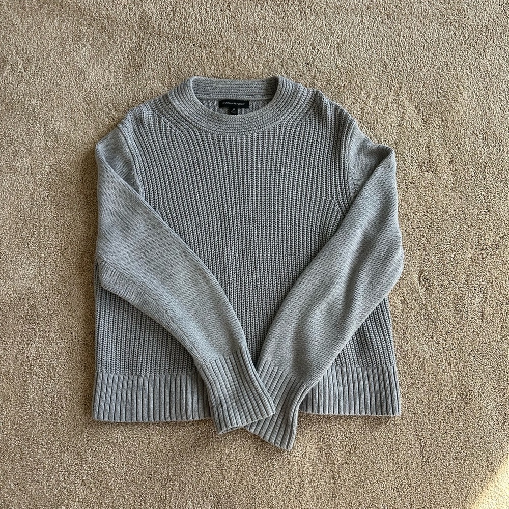 Banana Republic Women's Heavyweight Gray Crewneck Sweater